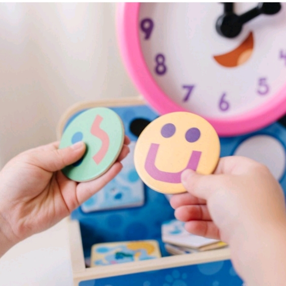 Melissa and Doug Blue's Clues Clock Toy - Picture 4 of 6